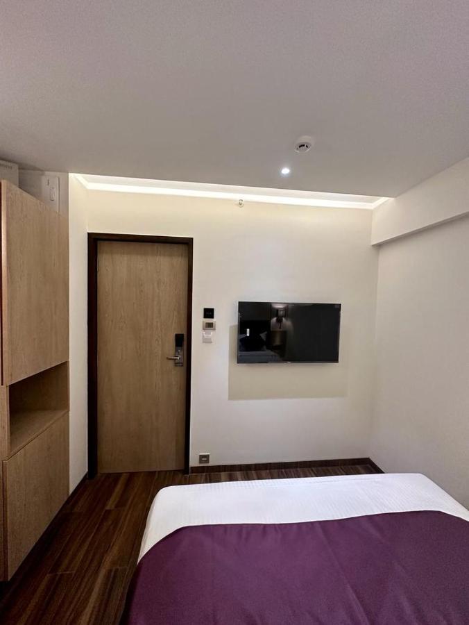 Vishal Hall Hotell Mumbai Exteriör bild