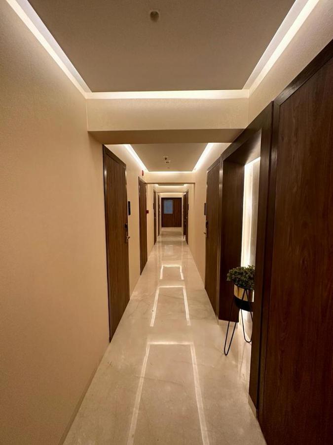 Vishal Hall Hotell Mumbai Exteriör bild