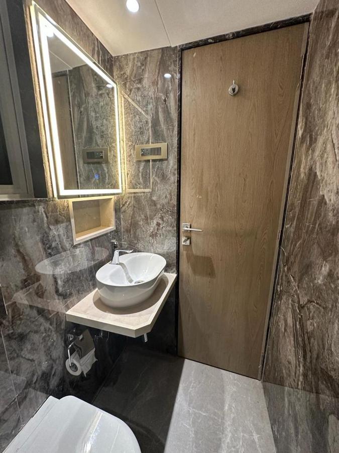 Vishal Hall Hotell Mumbai Exteriör bild
